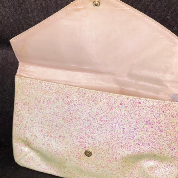 Hm Sparkly White Envelope Clutch - Picture 4 of 4